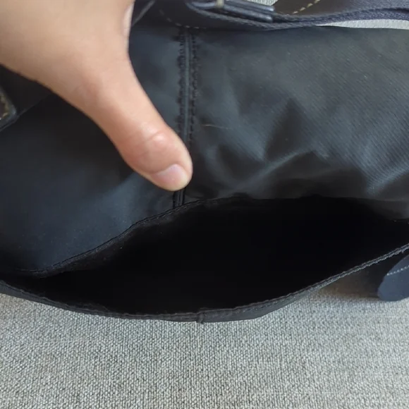 Coach Black Messenger Bag with Adjustable Strap - Picture 8 of 15